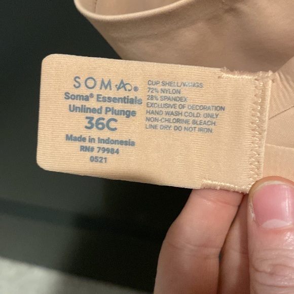 SOLD Soma Essentials Unlined Plunge - Picture 8 of 8